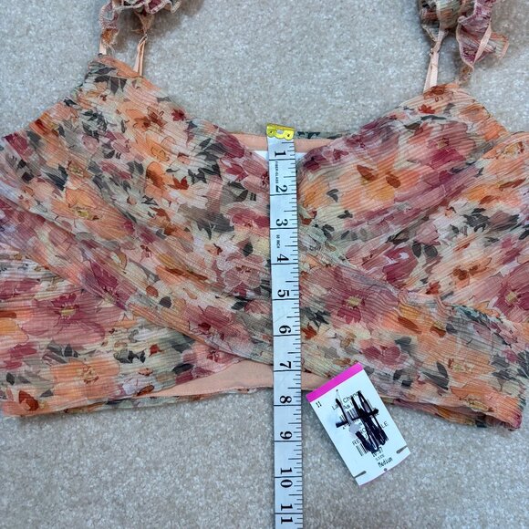 ASTR the Label Floral Ruffle Strap Plissé Crop Top - Size M - NWT - Picture 6 of 8